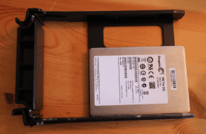 ds-380-tray-with-ssd