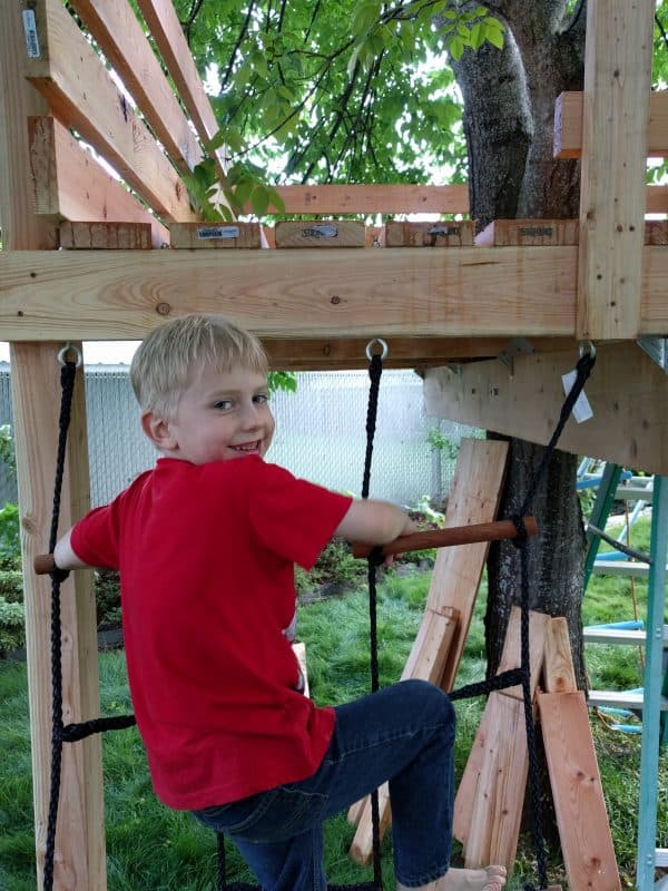 Eli climbing treefort climbing cargo net